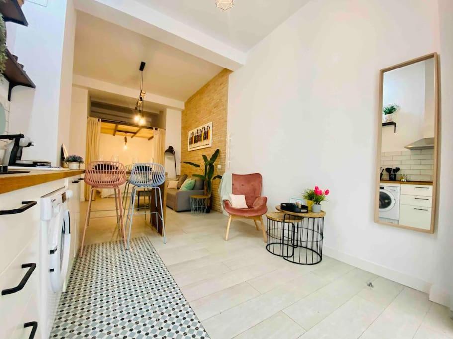 Appartement Beautiful Loft In The Heart Of Ruzafa, Soho à Valence Extérieur photo